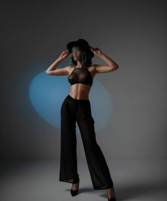 Инна, 25 лет, 2 размер груди